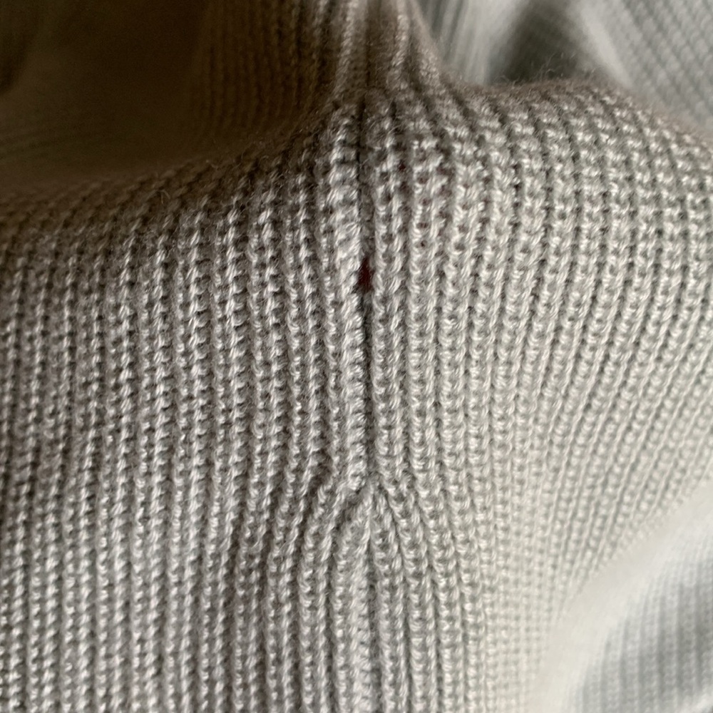 Soft Knit V-Neck Tank - Picture 7 of 7